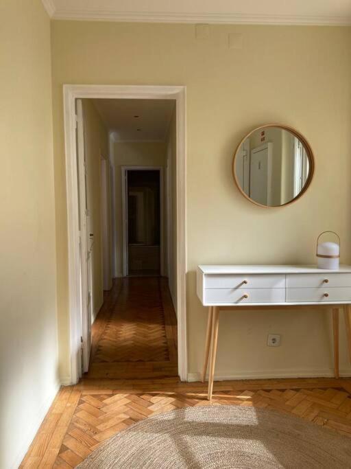 Апартаменти Apartamento Bem Localizado Para Familias & Amigos Лісабон Екстер'єр фото